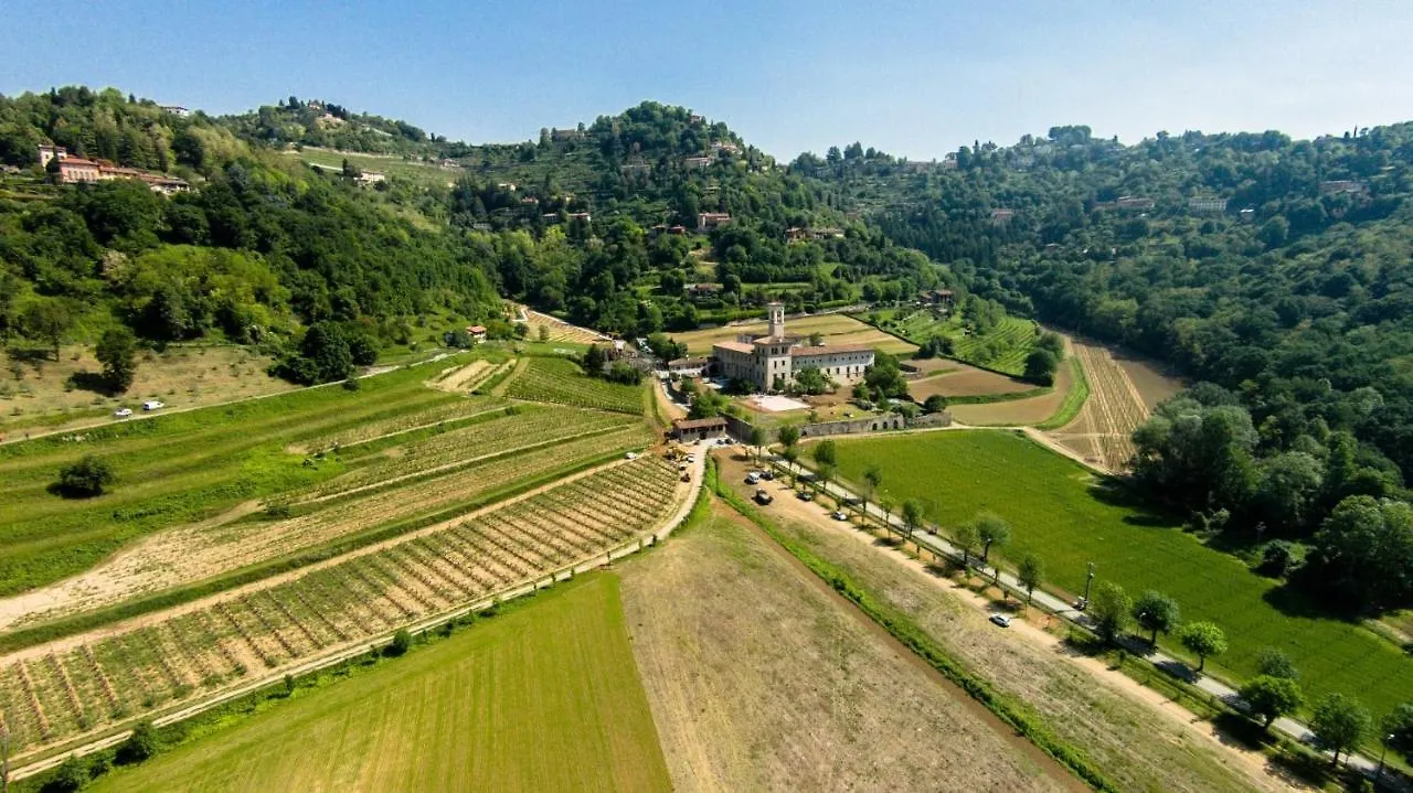 Cascina Cavalli Astino Villa Bergamo Italy